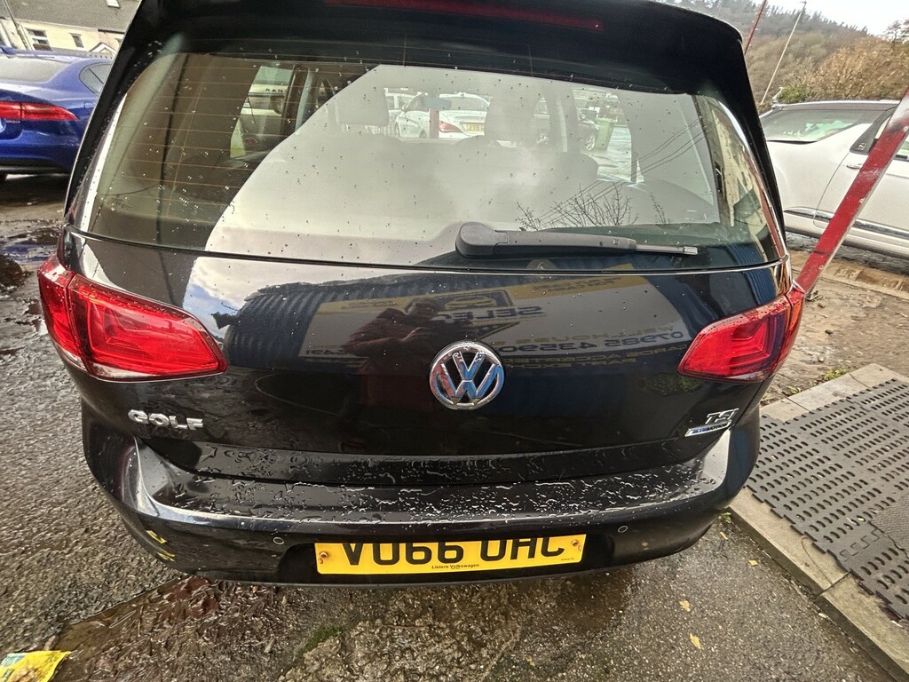 Volkswagen Golf Hatchback 1.0 Tsi Match Edition Bluemotion 20166 Black #5