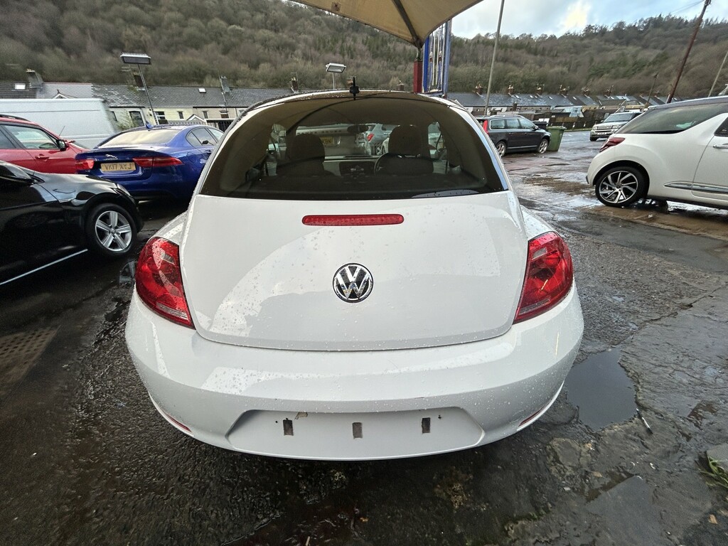 Volkswagen Beetle Hatchback 2.0 Tdi Bluemotion Tech Design 201616 BW16DAU White #6