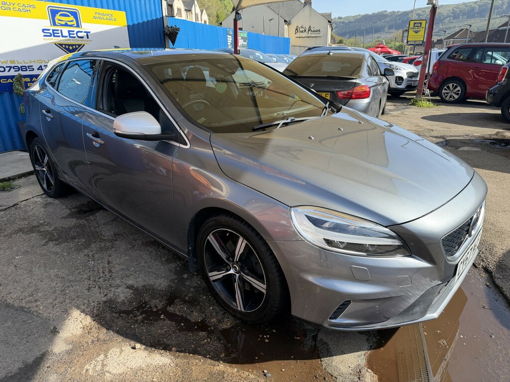 Volvo V40 Hatchback 2.0 R-design T2 201767 Grey