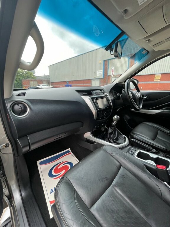Nissan Navara Dci Tekna Pickup Double YH16BHK Grey #3