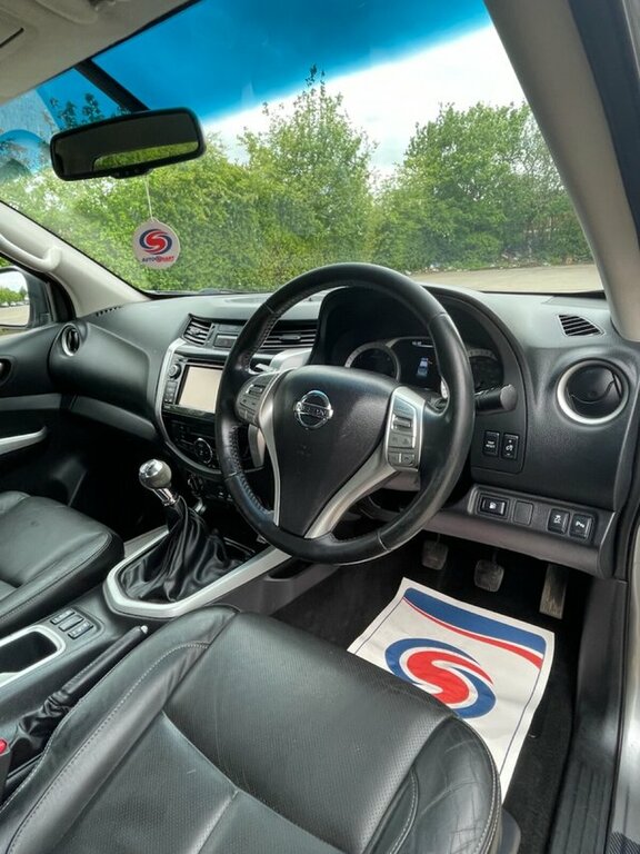 Nissan Navara Dci Tekna Pickup Double YH16BHK Grey #4