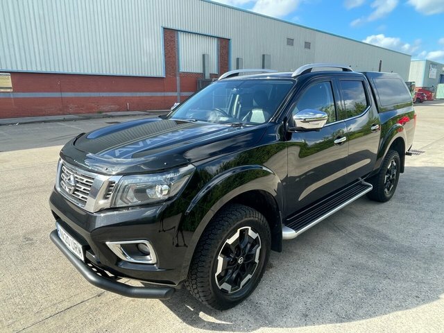 Nissan Navara Dci Tekna Pickup Double NA20URM Black #2
