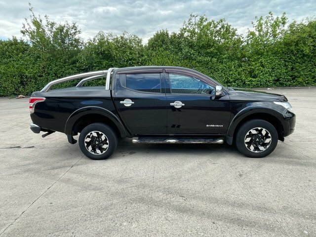 Mitsubishi L200 Di-d Dc Barbarian Pickup PX66UGL Black #5