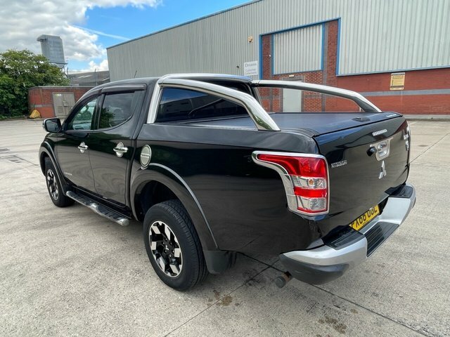 Mitsubishi L200 Di-d Dc Barbarian Pickup PX66UGL Black #4
