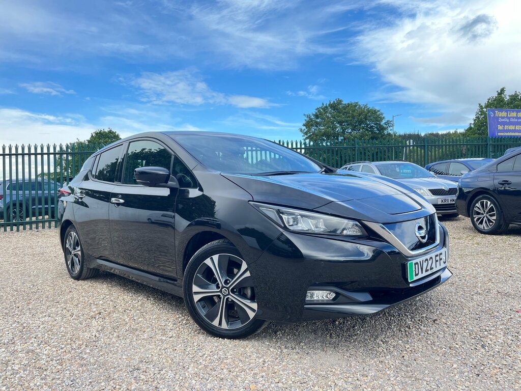 Nissan Leaf 40Kwh Tekna Hatchback 150 Ps DV22FFJ Black #2