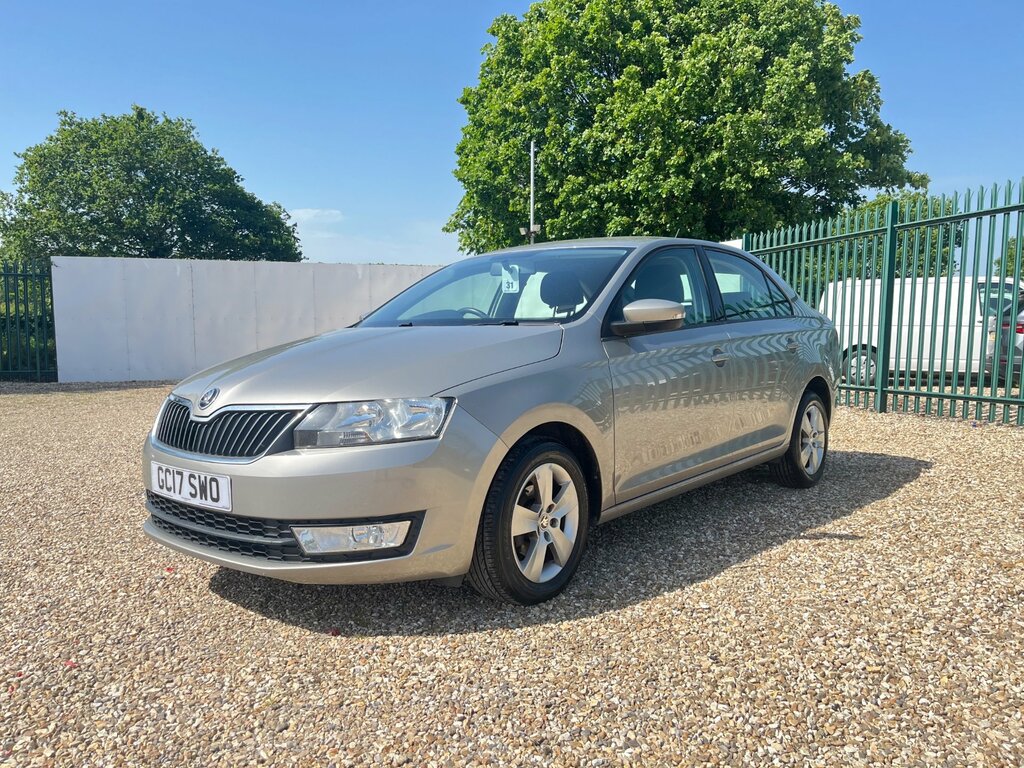 Skoda Rapid 1.2 Tsi Se Hatchback Euro 6 Ss Beige #4