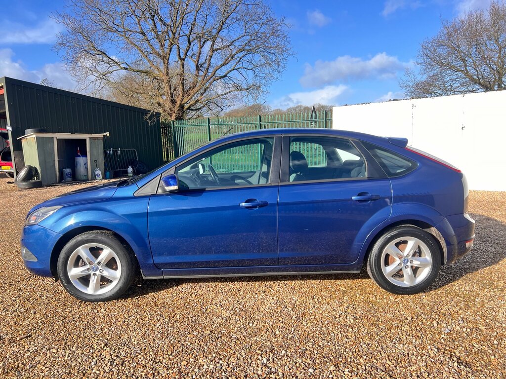 Ford Focus 1.6 Zetec Hatchback 161 Gkm, 9 RV10UNB Blue #4