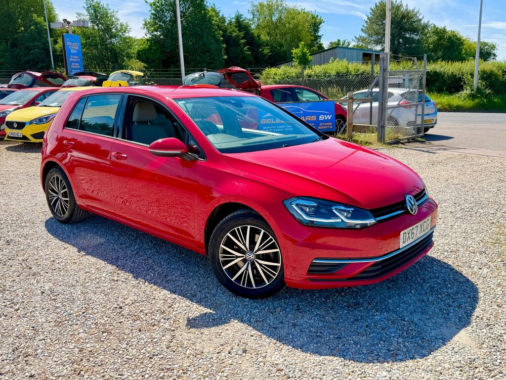 Volkswagen Golf 1.6 Tdi Se Nav Hatchback Dsg Euro 6 S Red