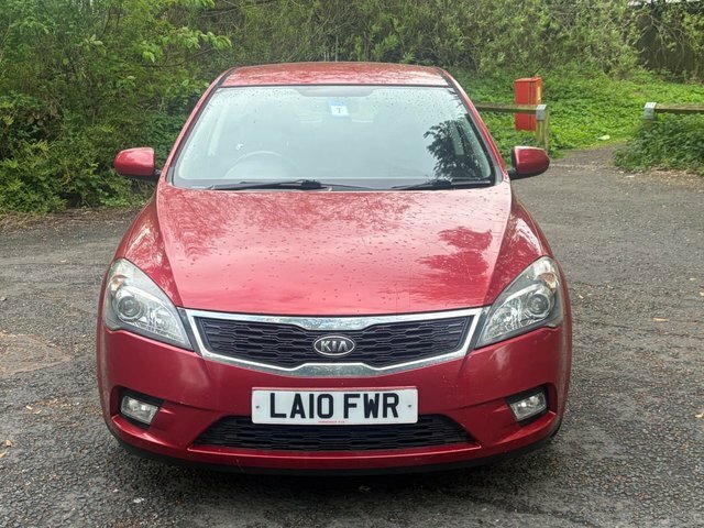 Kia Ceed 2010 1.6 2 Hatchback Euro 4 124 Red #3