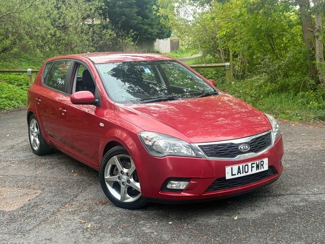 Kia Ceed 2010 1.6 2 Hatchback Euro 4 124 Red #2