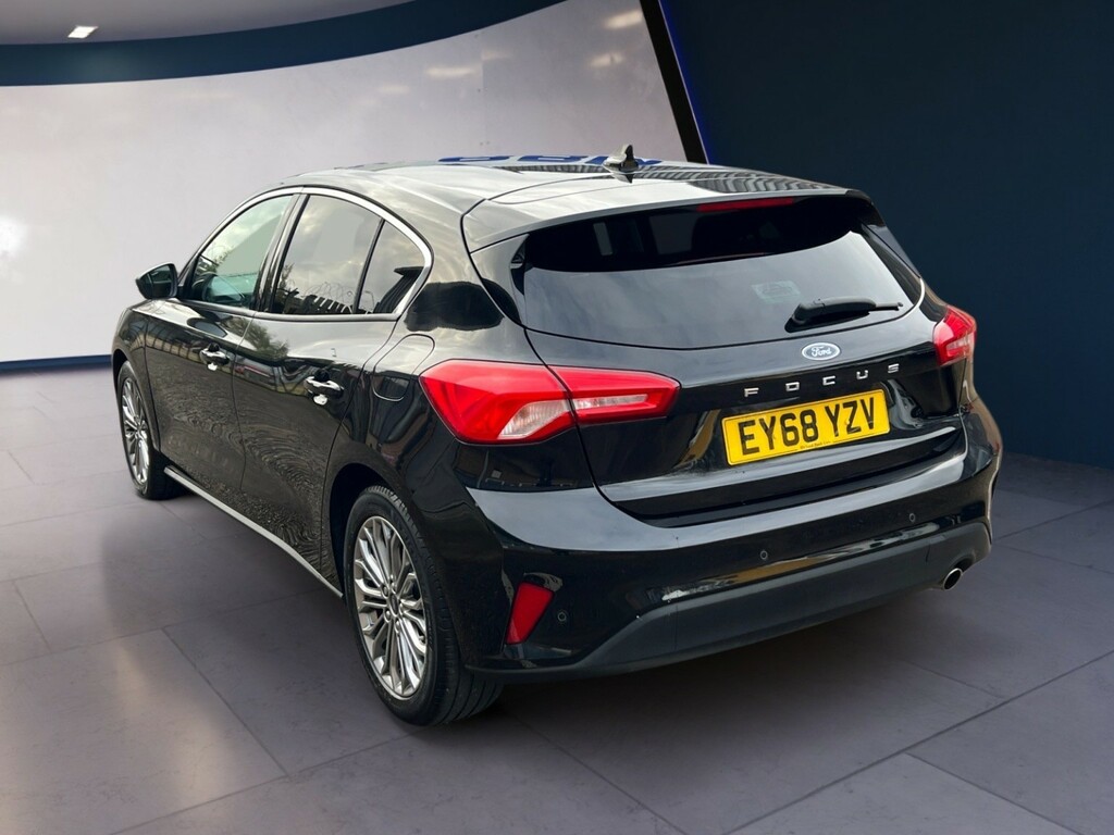 Ford Focus Hatchback 1.0 T Ecoboost Titanium X 201868 EY68YZV Black #4