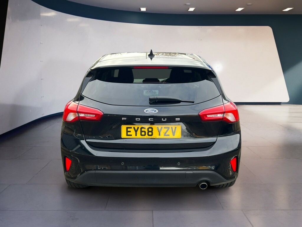Ford Focus Hatchback 1.0 T Ecoboost Titanium X 201868 EY68YZV Black #6