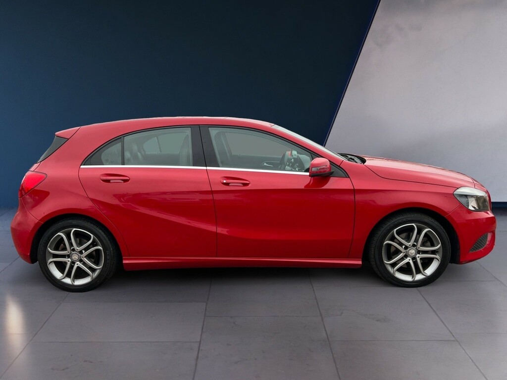 Mercedes-Benz A Class Hatchback 1.8 A200 Cdi Sport 201414 Red #5