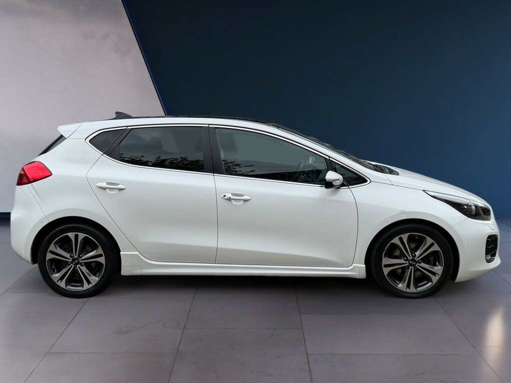 Kia Ceed Hatchback 1.6 Crdi Gt-line S 201868 ML68XPJ White #4