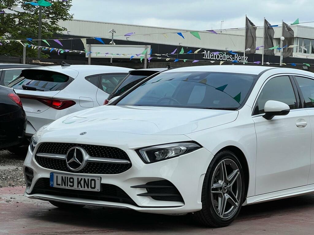 Mercedes-Benz A Class 1.3 A180 Amg Line 7G-dct Euro 6 Ss White #3