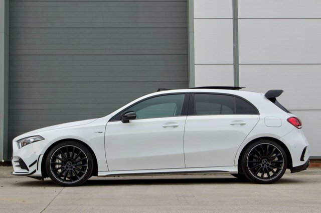 Mercedes-Benz A Class 2022 2.0 A35 Amg Premium Plus 7G-dct 4Matic Euro White #2