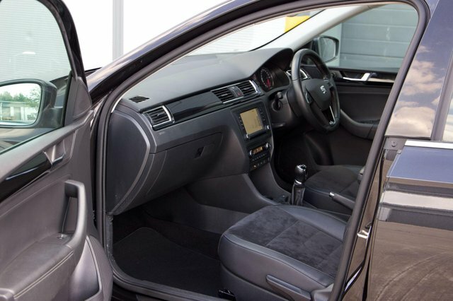 Seat Toledo 2018 1.0 Tsi Xcellence Euro 6 Ss Black #4