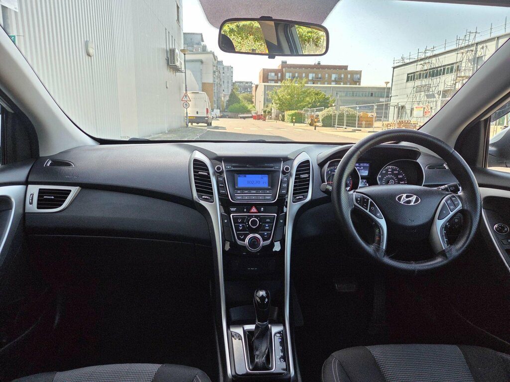 Hyundai I30 1.6 Active Euro 5 White #4