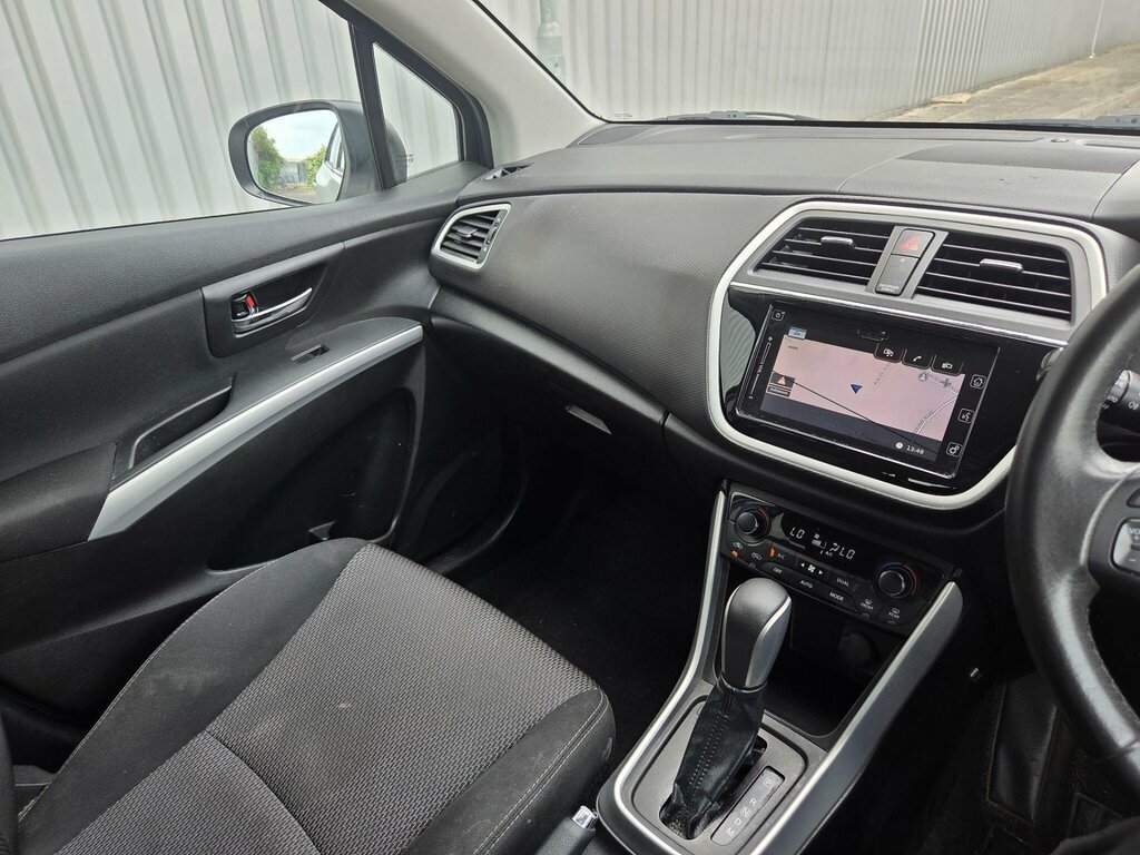Suzuki SX4 Zs-t Red #40