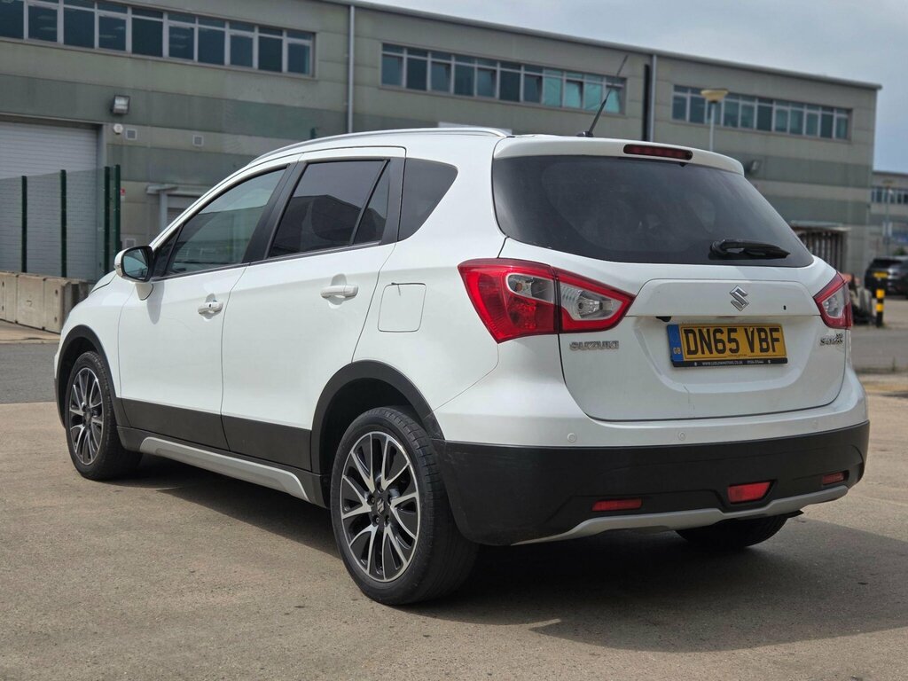 Suzuki SX4 Zs-t Red #16