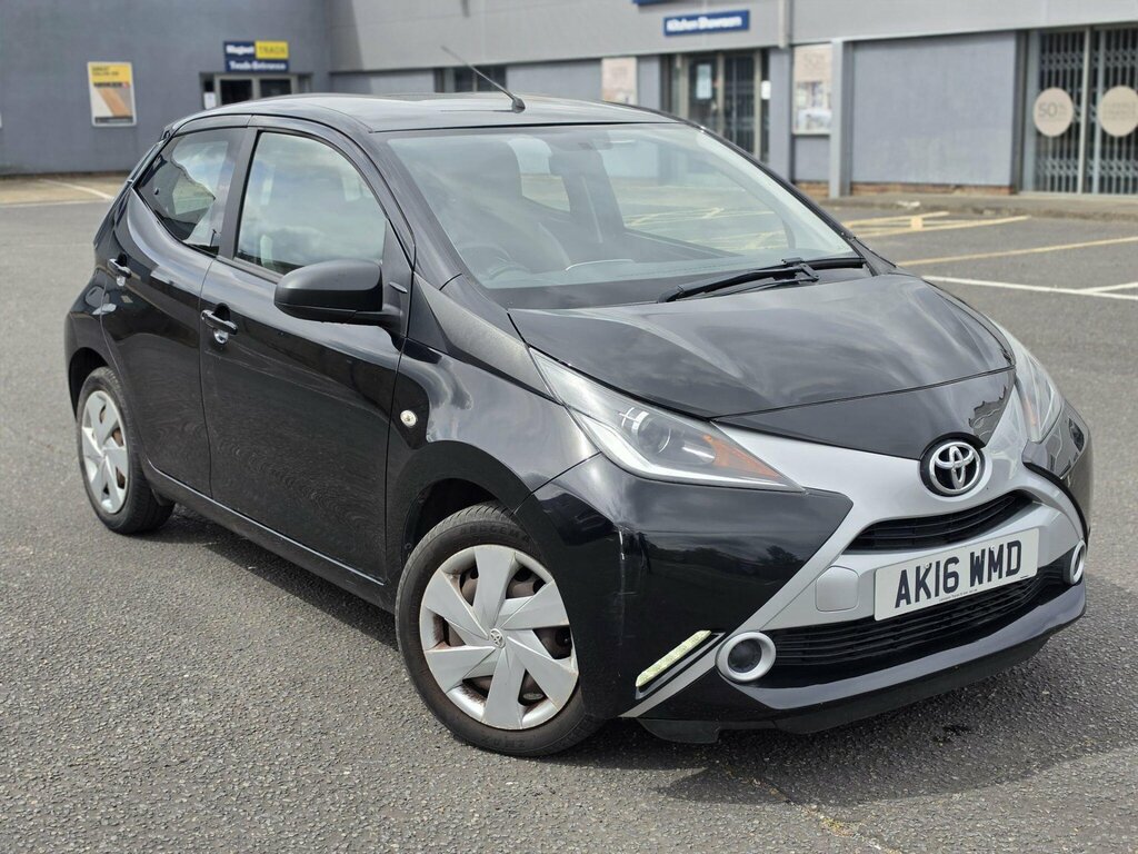 Toyota Aygo 1.0 Vvt-i X-play X-shift Euro 6 Black