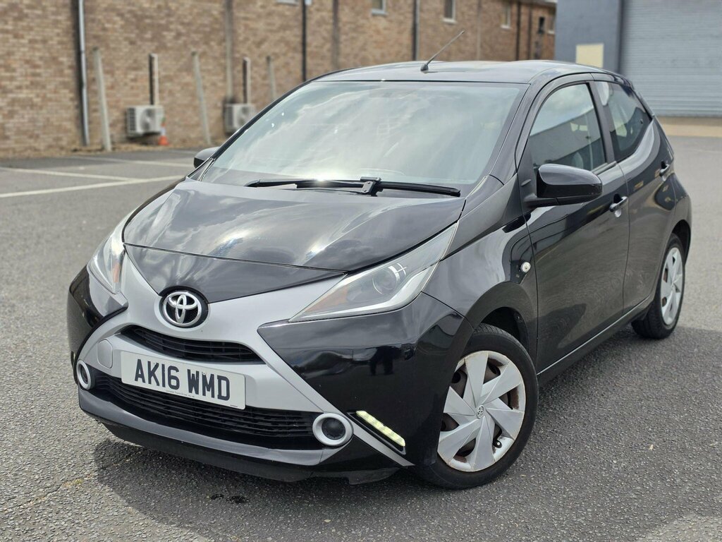 Toyota Aygo 1.0 Vvt-i X-play X-shift Euro 6 AK16WMD Black #6