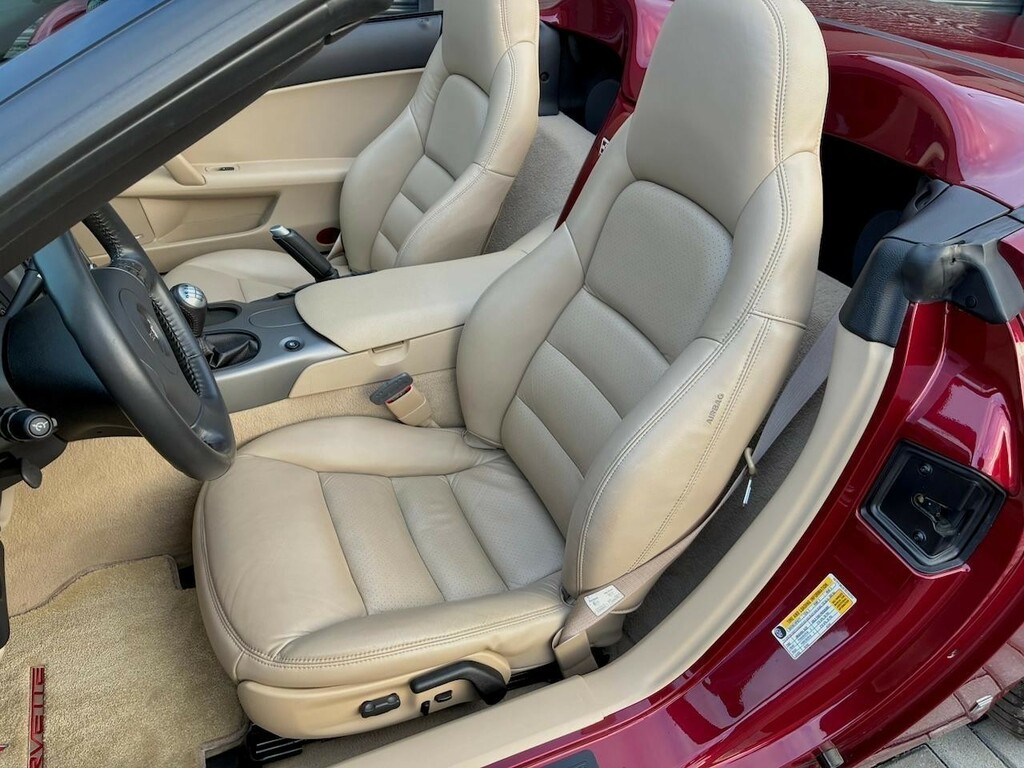 Chevrolet Corvette Convertible  Red #4