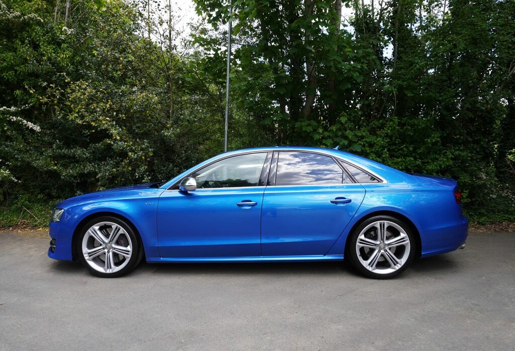 Audi S8 4.0 Tfsi V8 Blue #2