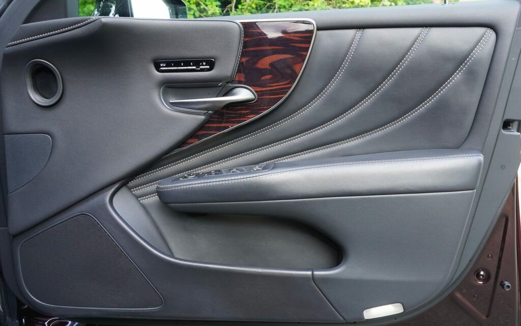 Lexus LS Ls 500H Premier 4X4 Brown #15