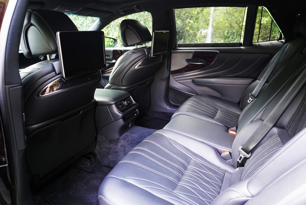 Lexus LS Ls 500H Premier 4X4 Brown #75