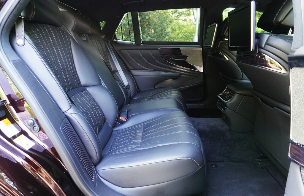 Lexus LS Ls 500H Premier 4X4 Brown #50
