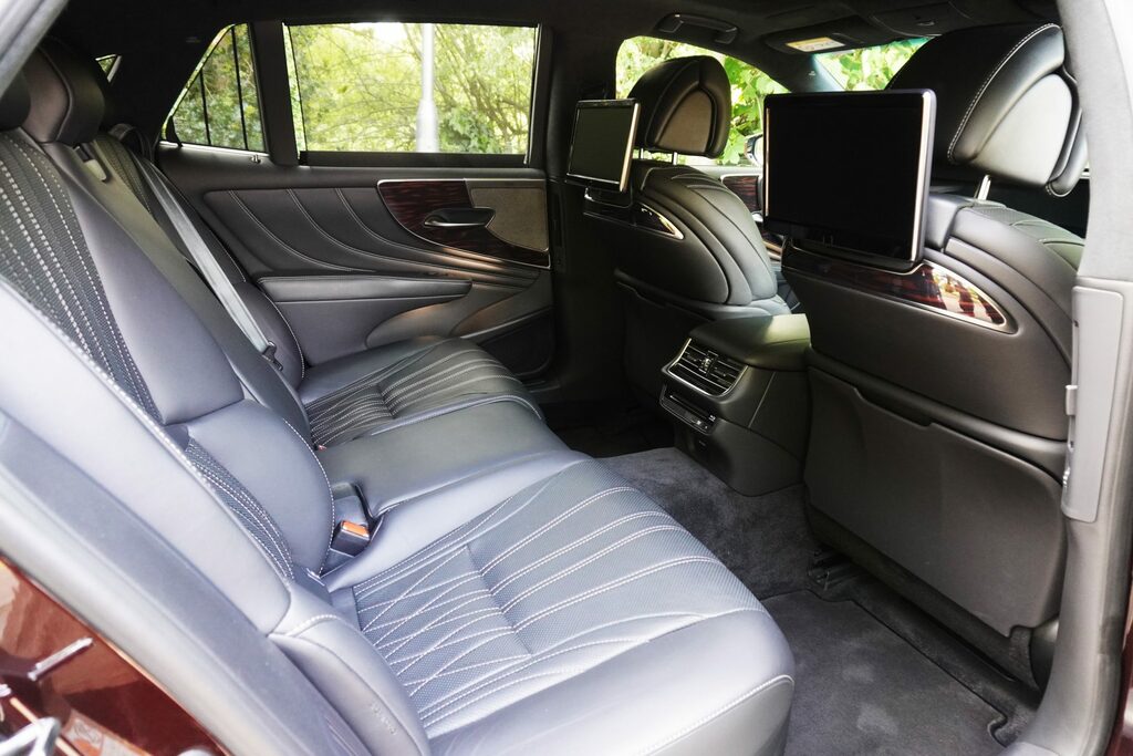 Lexus LS Ls 500H Premier 4X4 Brown #51