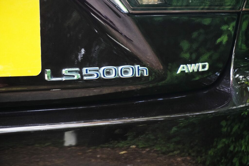 Lexus LS Ls 500H Premier 4X4 Brown #94