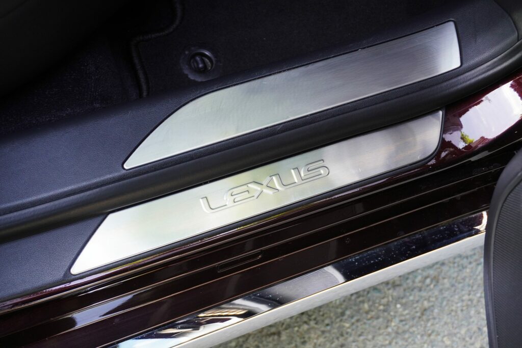 Lexus LS Ls 500H Premier 4X4 Brown #57