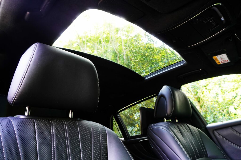 Lexus LS Ls 500H Premier 4X4 Brown #25