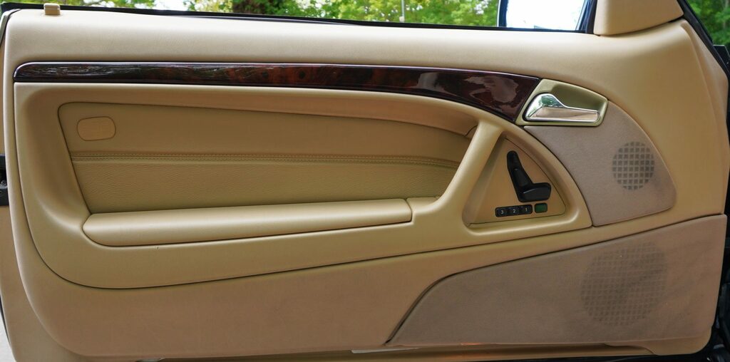 Mercedes-Benz SL Class Limited Edition - 1997 P Silver #37