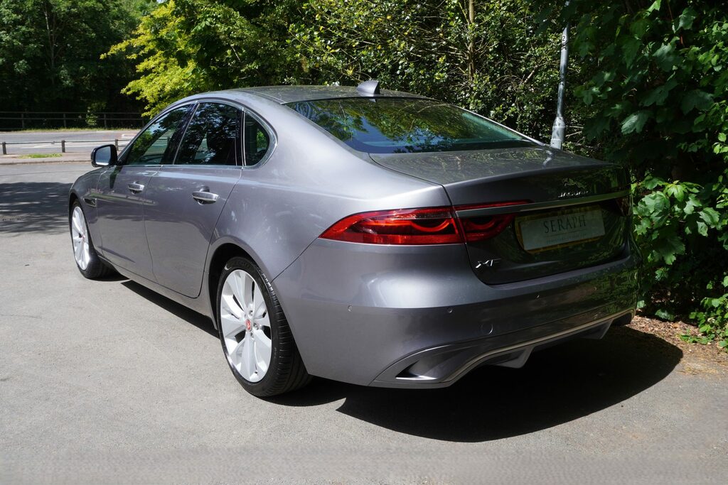 Jaguar XF 2.0 D200 Mhev RK71JTO Grey #4