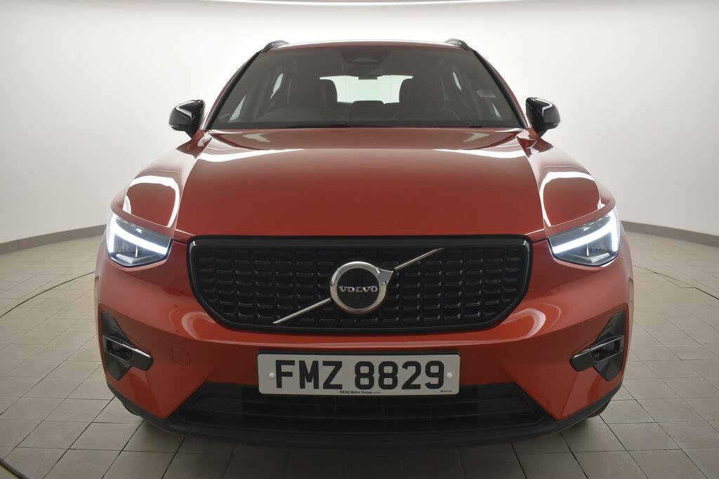 Volvo XC40 2.0 B4p Plus Dark FMZ8829 Red #5