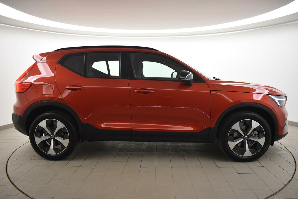 Volvo XC40 2.0 B4p Plus Dark FMZ8829 Red #2