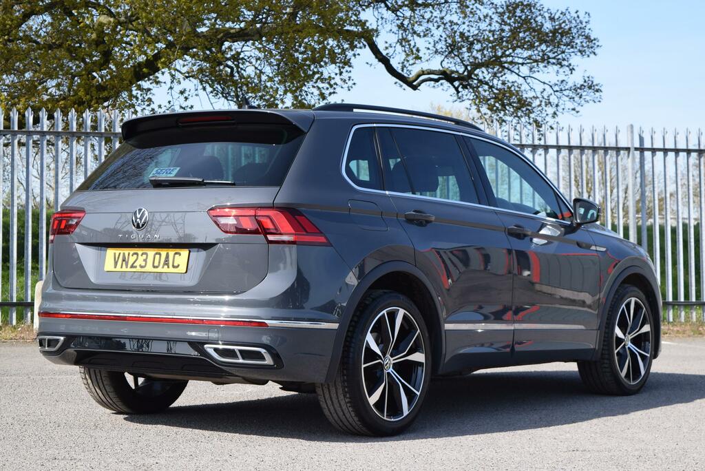 Volkswagen Tiguan 1.5 Tsi 150 R-line Dsg VN23OAC Grey #4