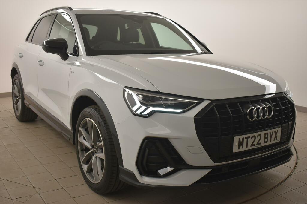 Audi Q3 35 Tfsi Black Edition White