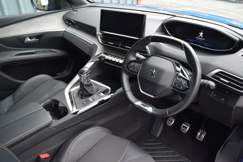 Peugeot 3008 1.5 Bluehdi Gt TRZ4885 Blue #3