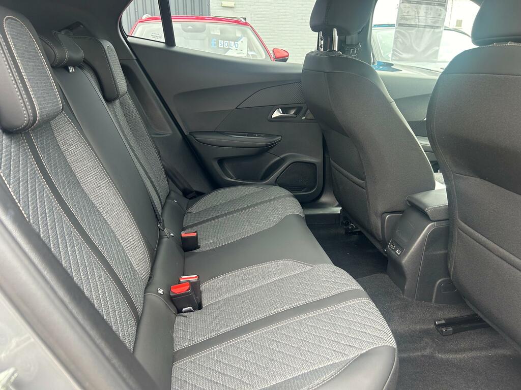 Peugeot 2008 1.2 Puretech Allure FMZ6216 Grey #5