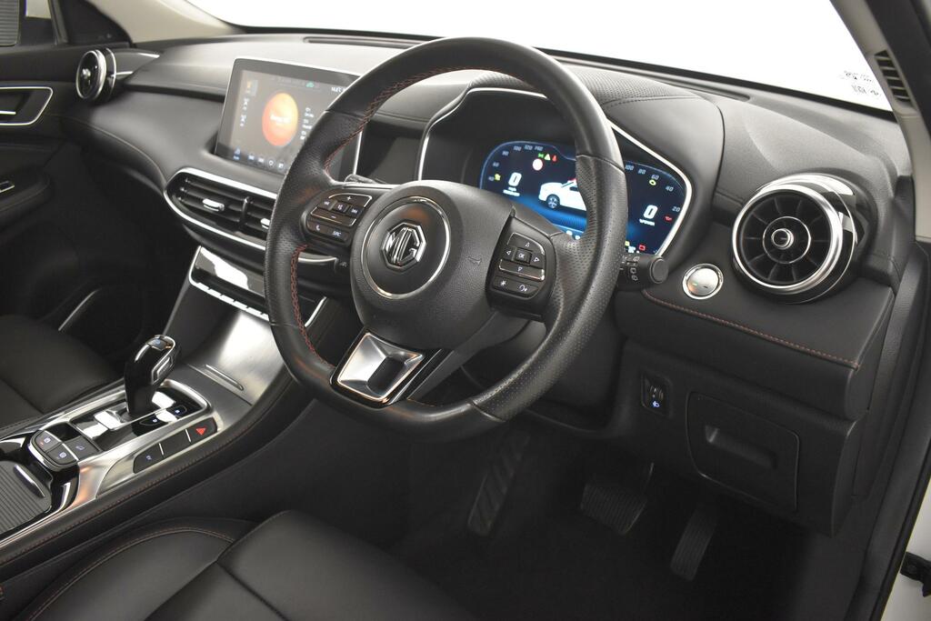 MG HS 1.5 T-gdi Phev Excite DL22KOW White #3