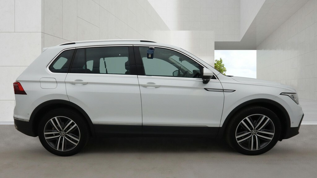 Volkswagen Tiguan 1.5 Tsi 150 Elegance Dsg YC23UYA White #2