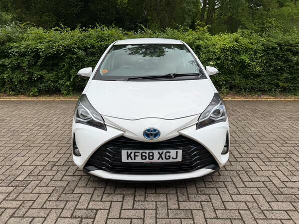 Toyota Yaris 1.5 Vvt-h Icon Tech E-cvt Euro 6 Ss KF68XGJ White #5