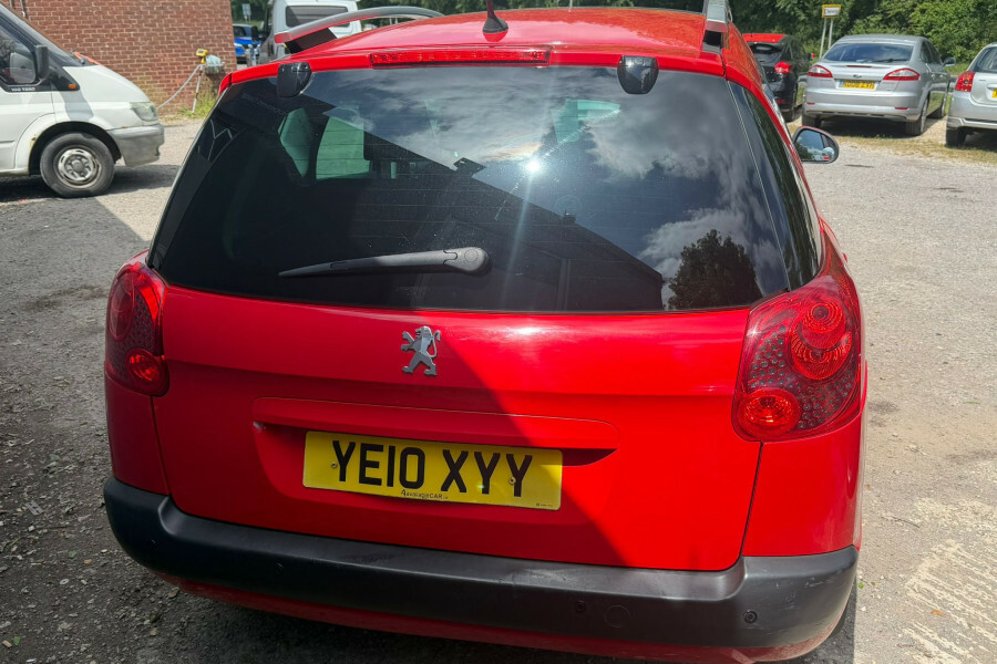 Peugeot 207 Sport Red #4