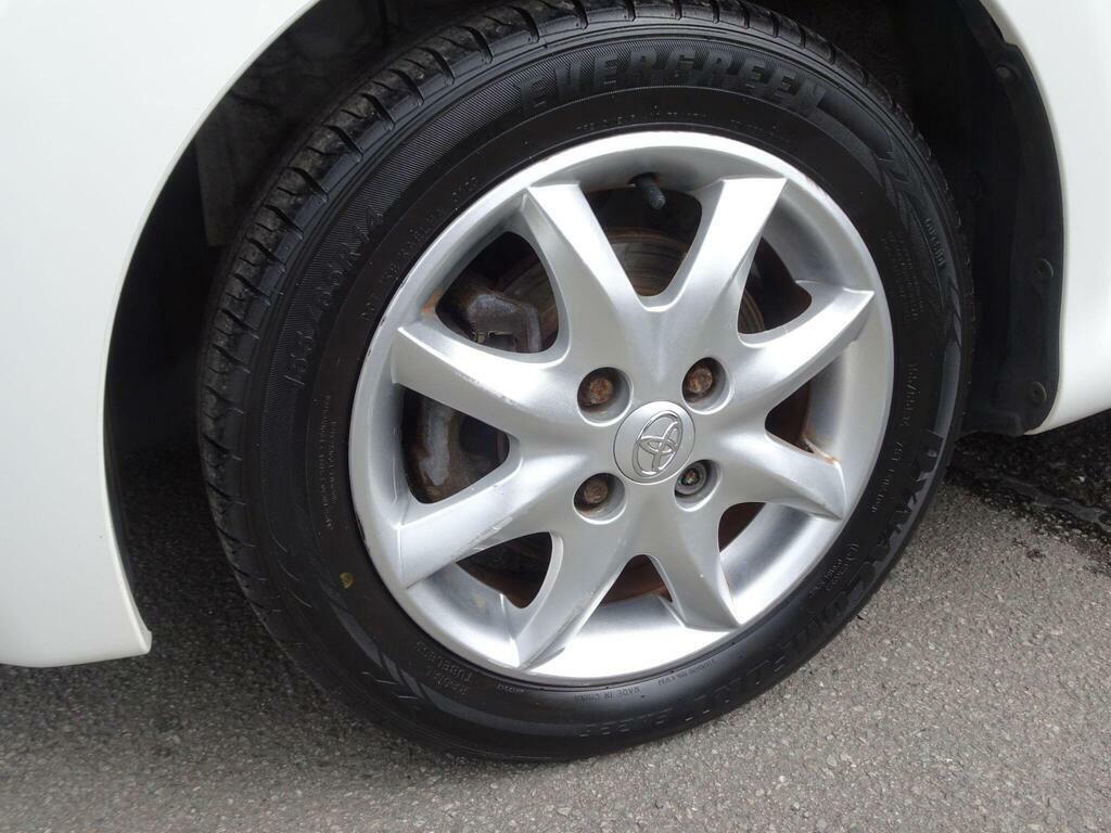 Toyota Aygo 1.0 Vvt-i Mode Euro 5 YC14JVF White #4