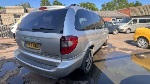 Chrysler Grand Voyager 2.8 Crd Executive Silver #4