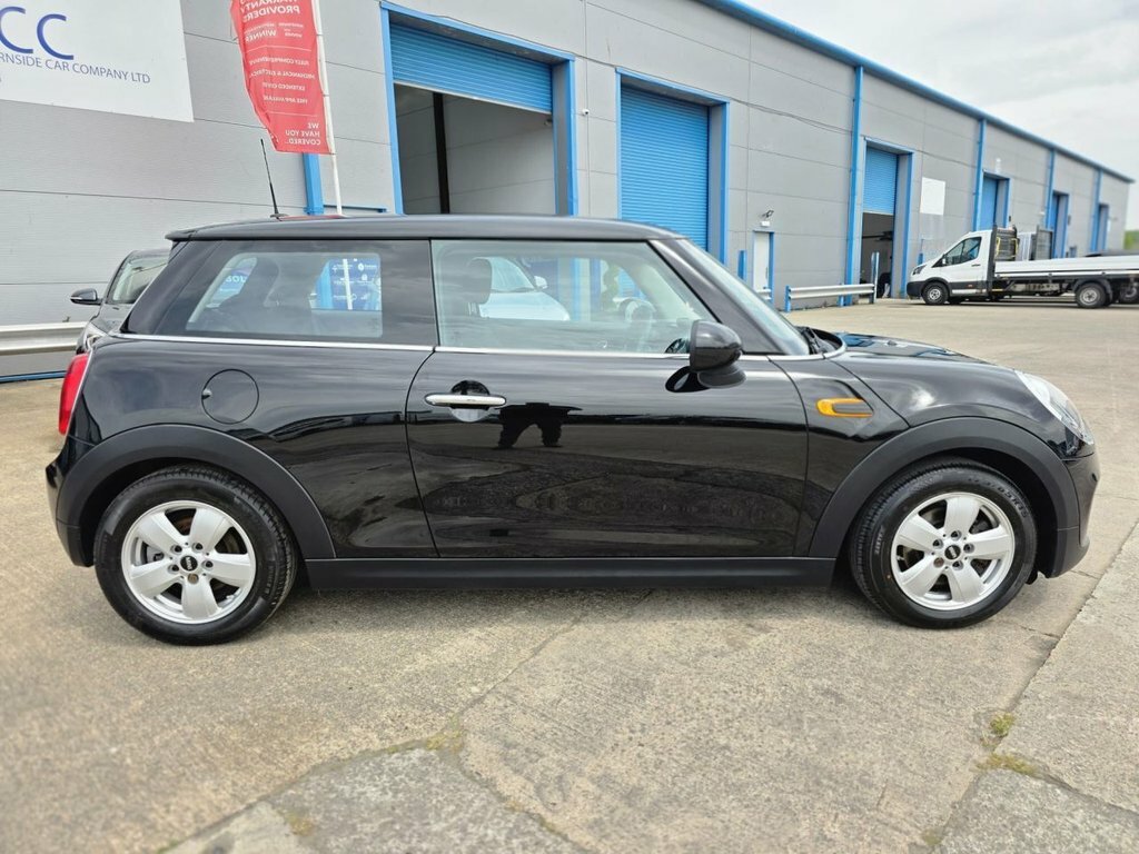 Mini Hatch 1.5L Cooper AU67BXO Black #2